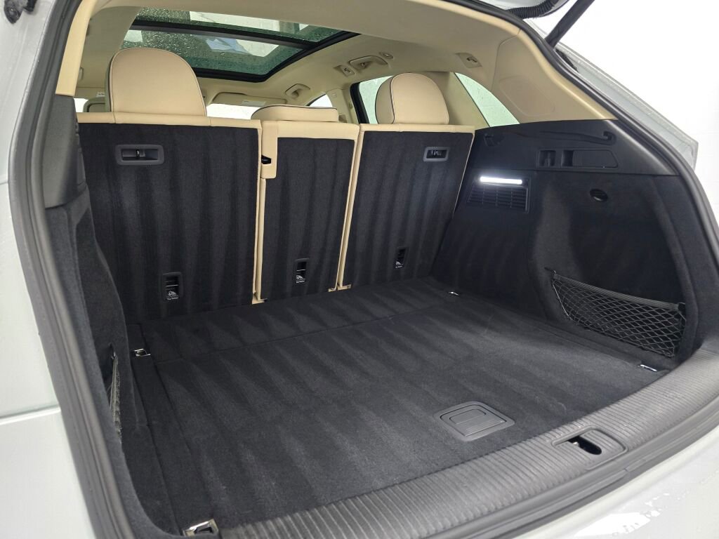 Certified 2025 Audi Q5 2.0T Premium Plus image 23