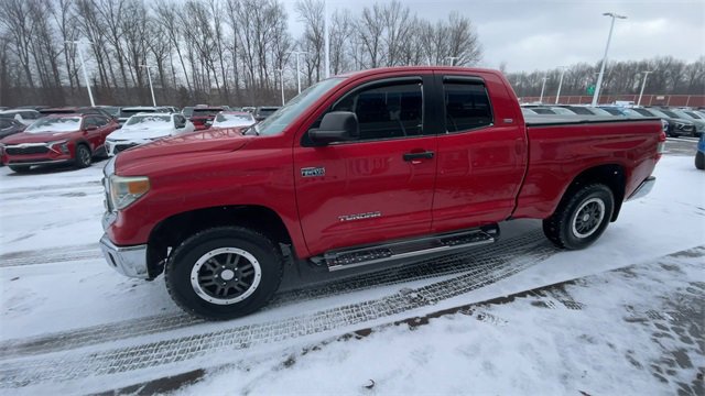 Used 2014 Toyota Tundra SR5 w/ SR5 Upgrade Package image 4