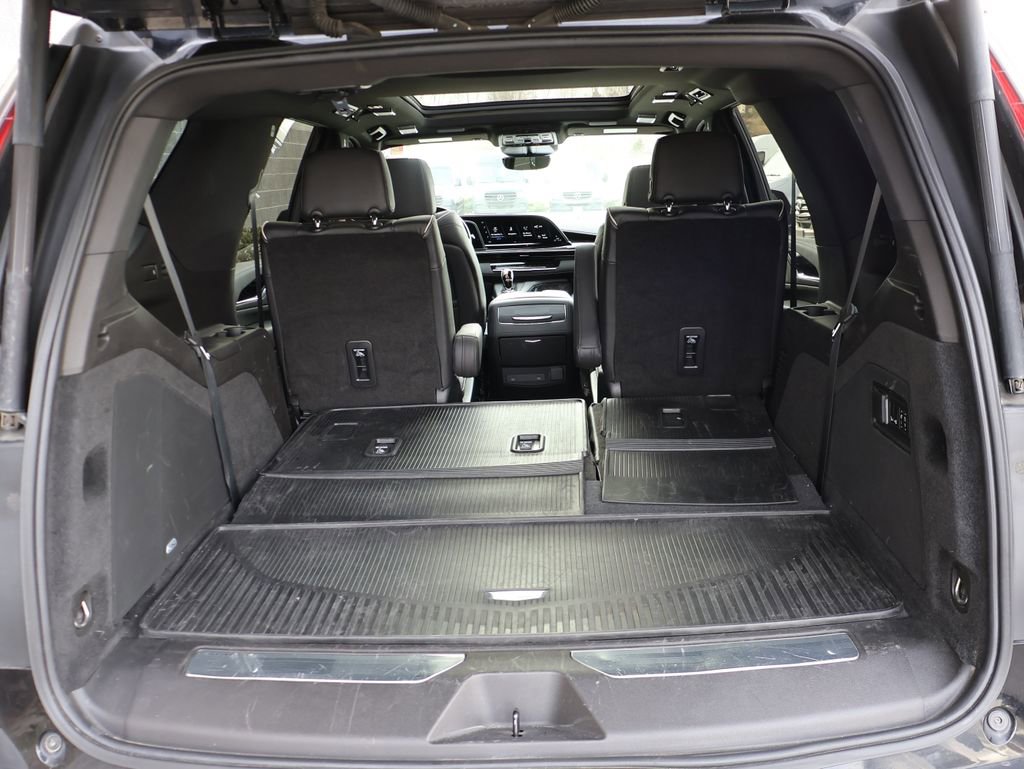 Used 2021 Cadillac Escalade Sport w/ Driver Assist Tech Package image 11