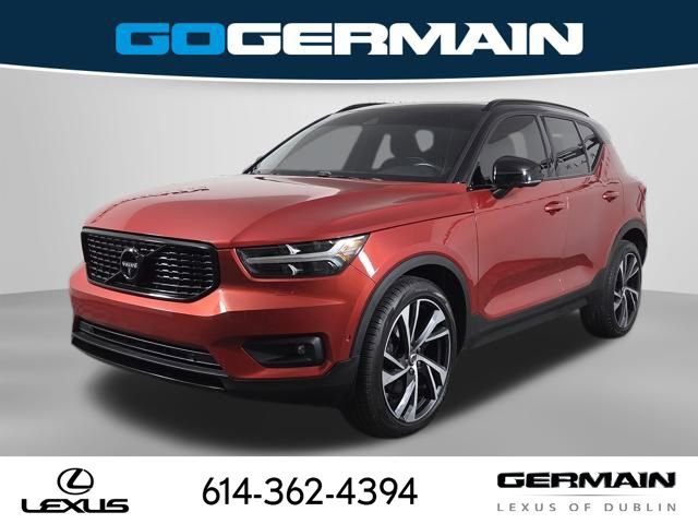 Used 2019 Volvo XC40 T5 R-Design