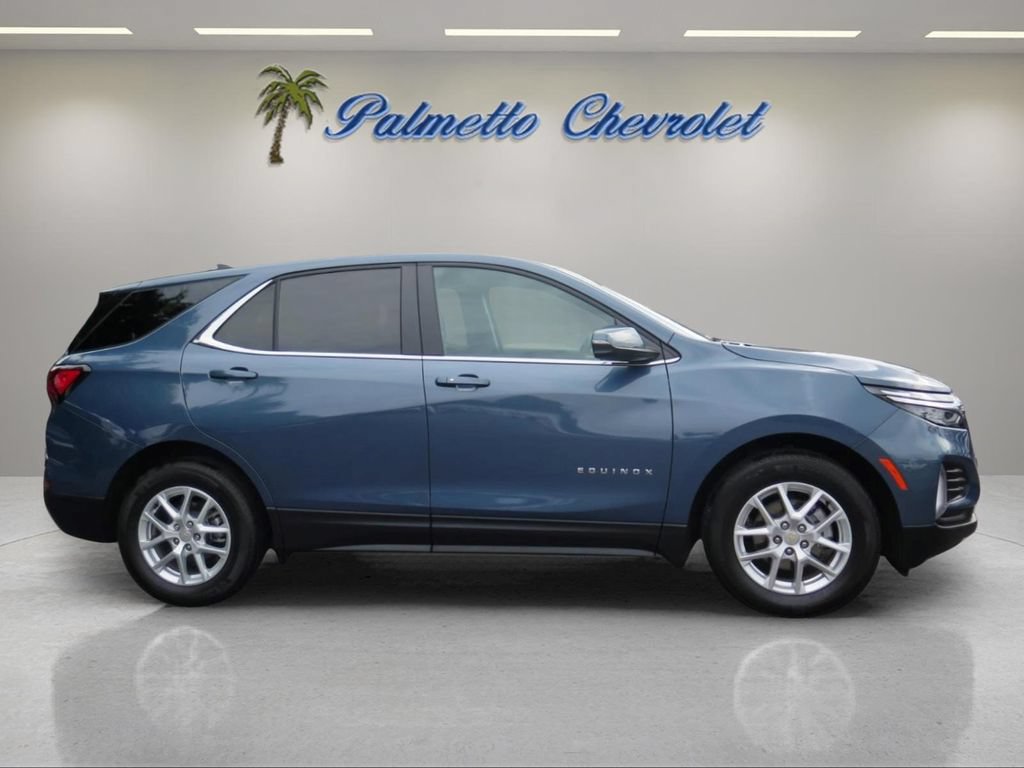 Certified 2024 Chevrolet Equinox LT FWD image 2