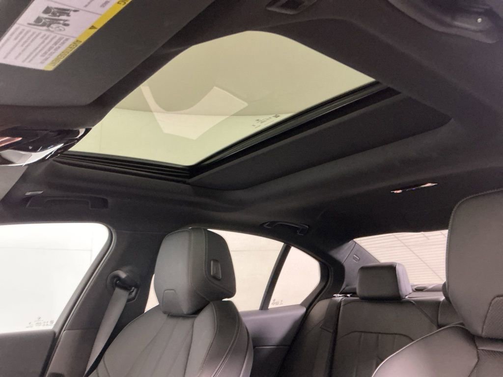 Certified 2025 BMW i5 eDrive40i image 23