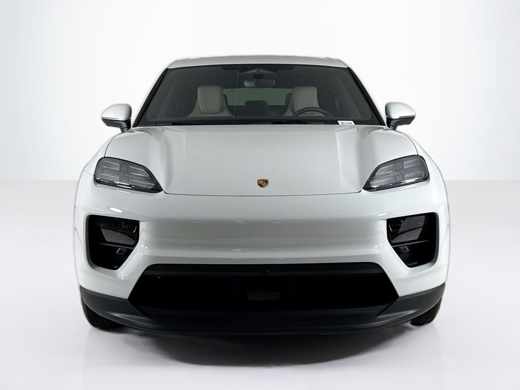Used 2025 Porsche Macan Electric RWD image 8