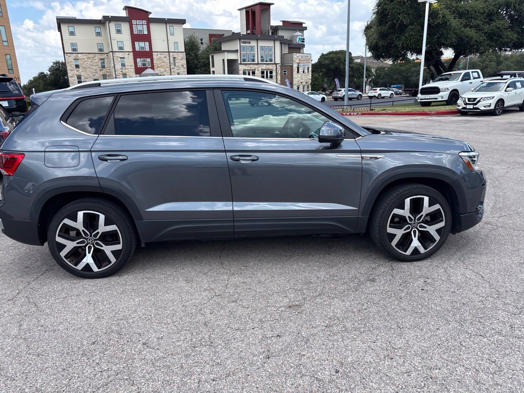 Used 2022 Volkswagen Taos SEL AWD/4WD image 6