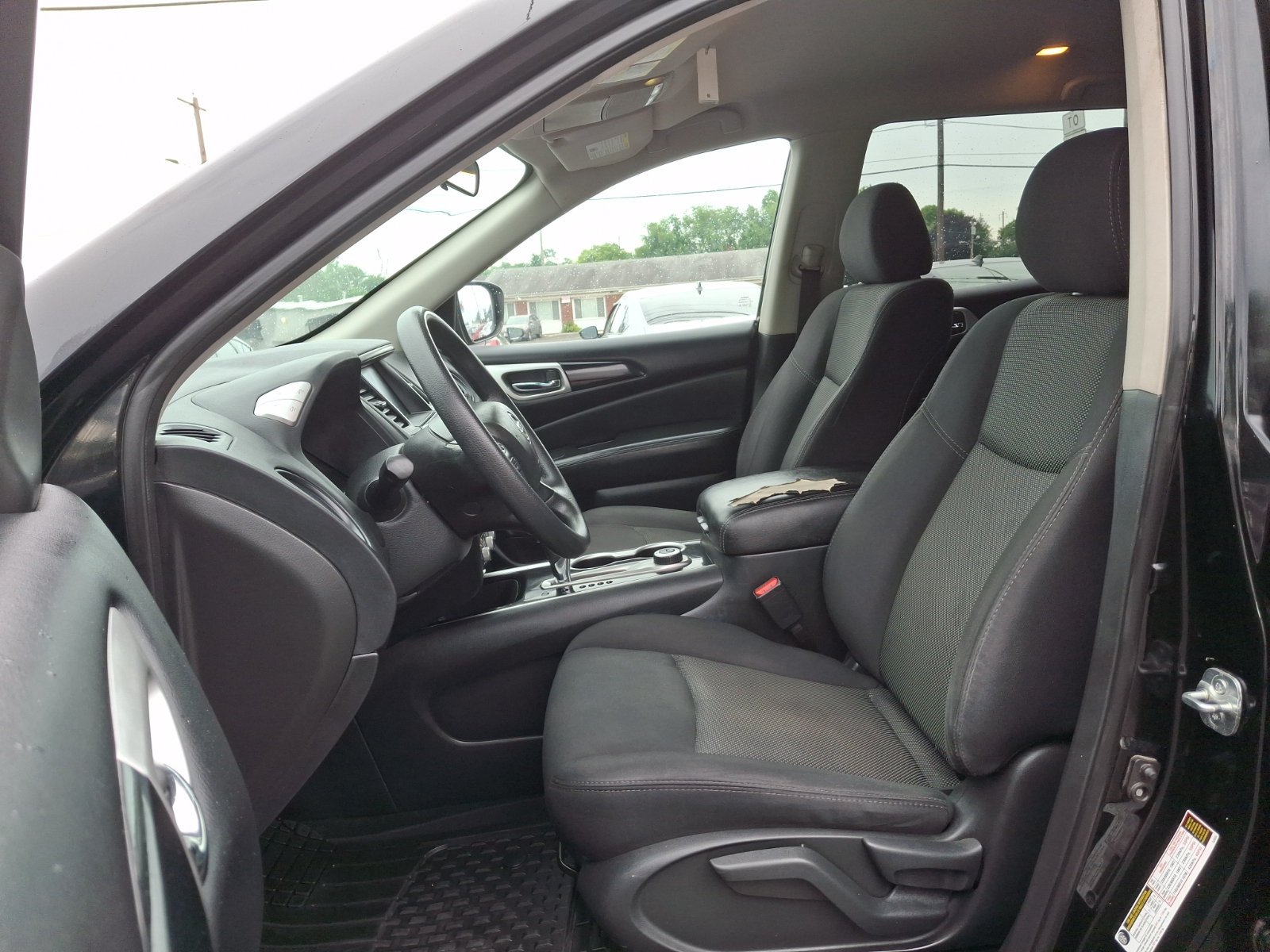 Used 2019 Nissan Pathfinder S AWD/4WD image 14