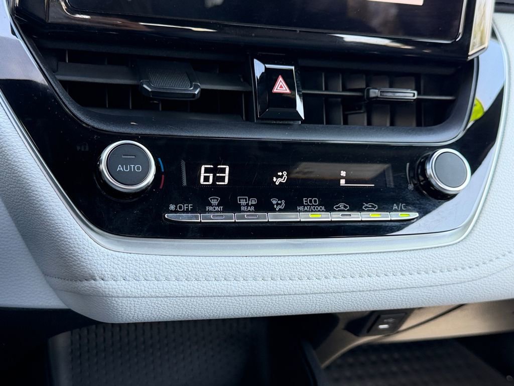 Used 2023 Toyota Corolla SE image 22