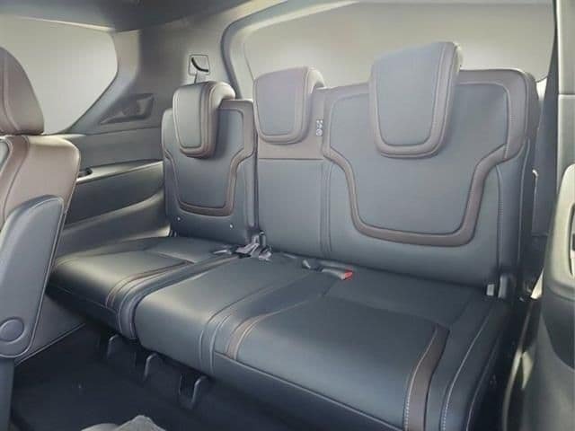 New 2025 Nissan Armada SL w/ Captain's Chari Seat Package AWD/4WD image 45