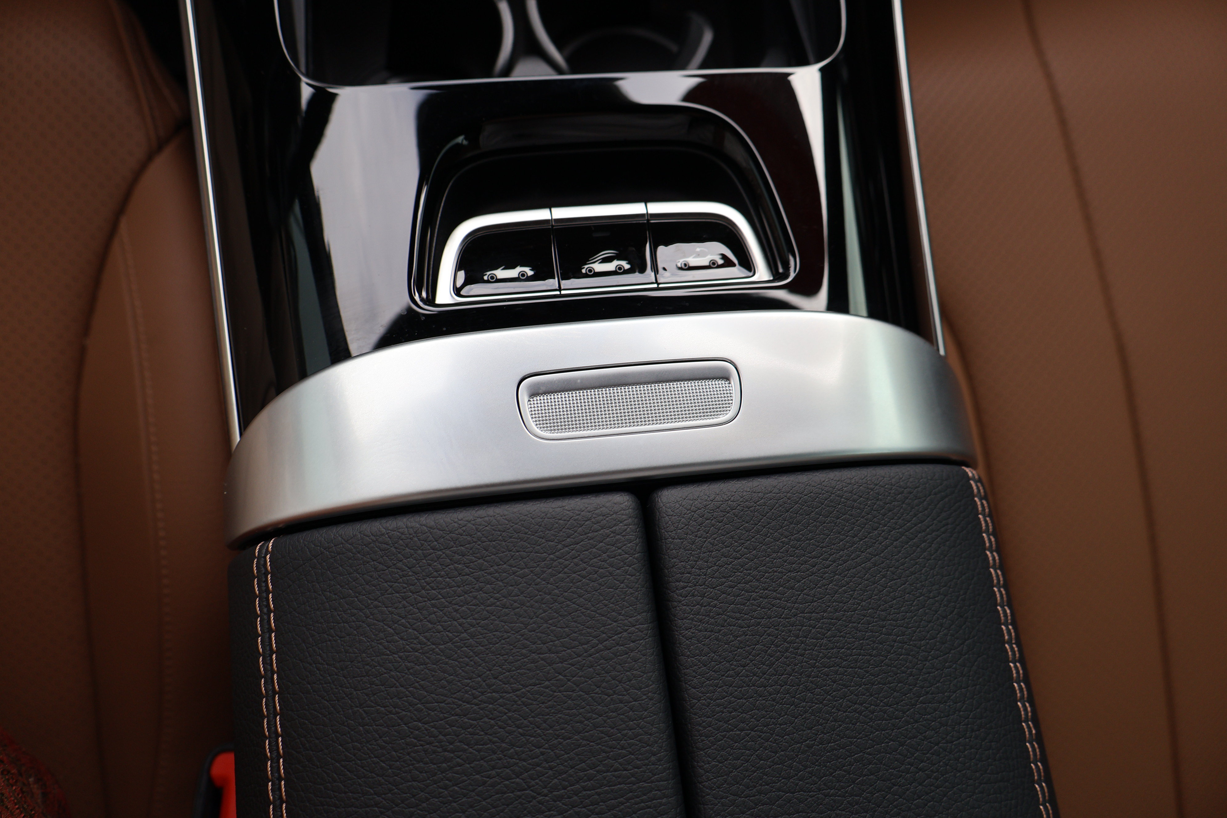 Certified 2026 Mercedes-Benz CLE 450 4MATIC Cabriolet image 35