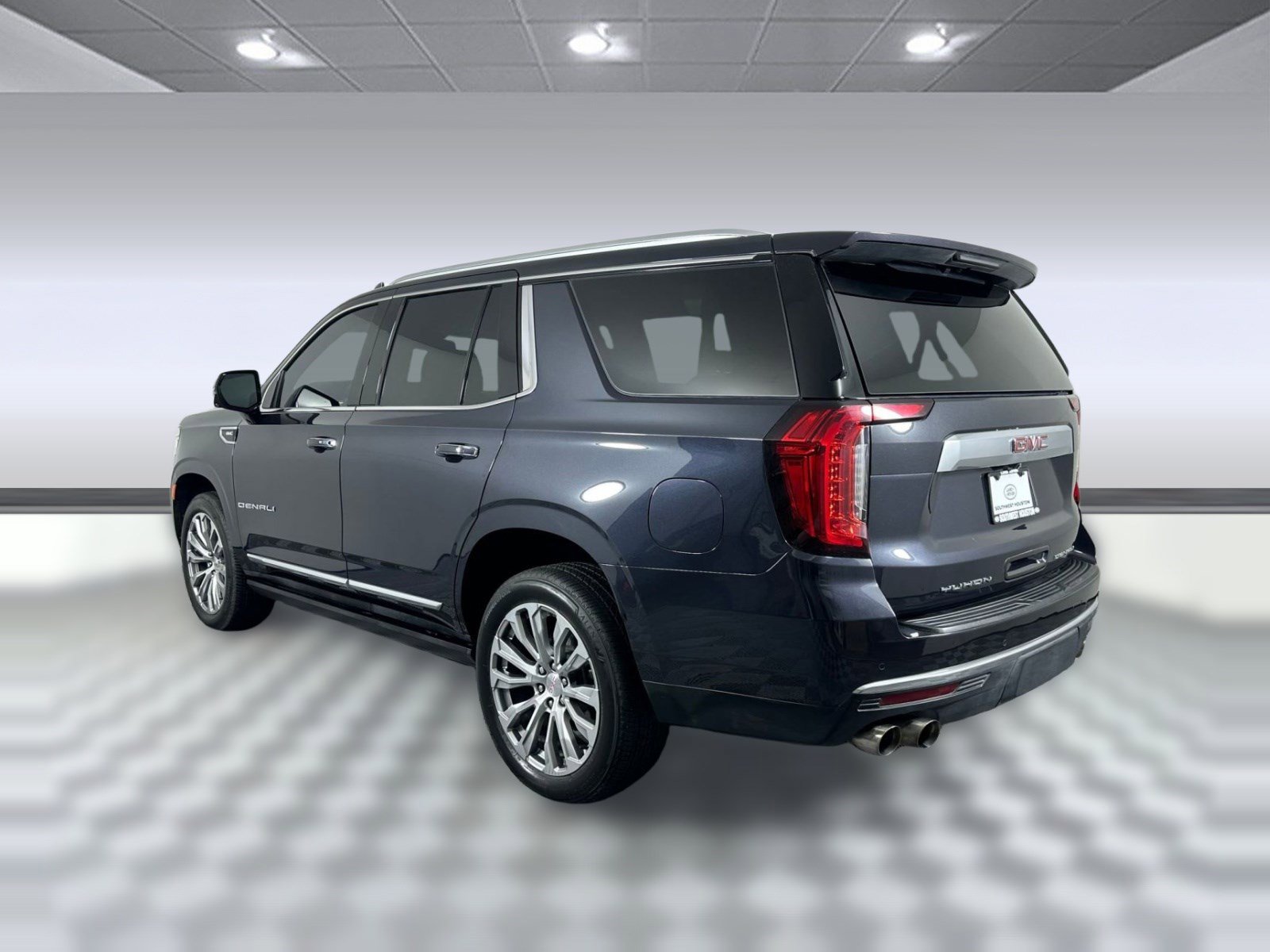 Used 2023 GMC Yukon Denali image 3