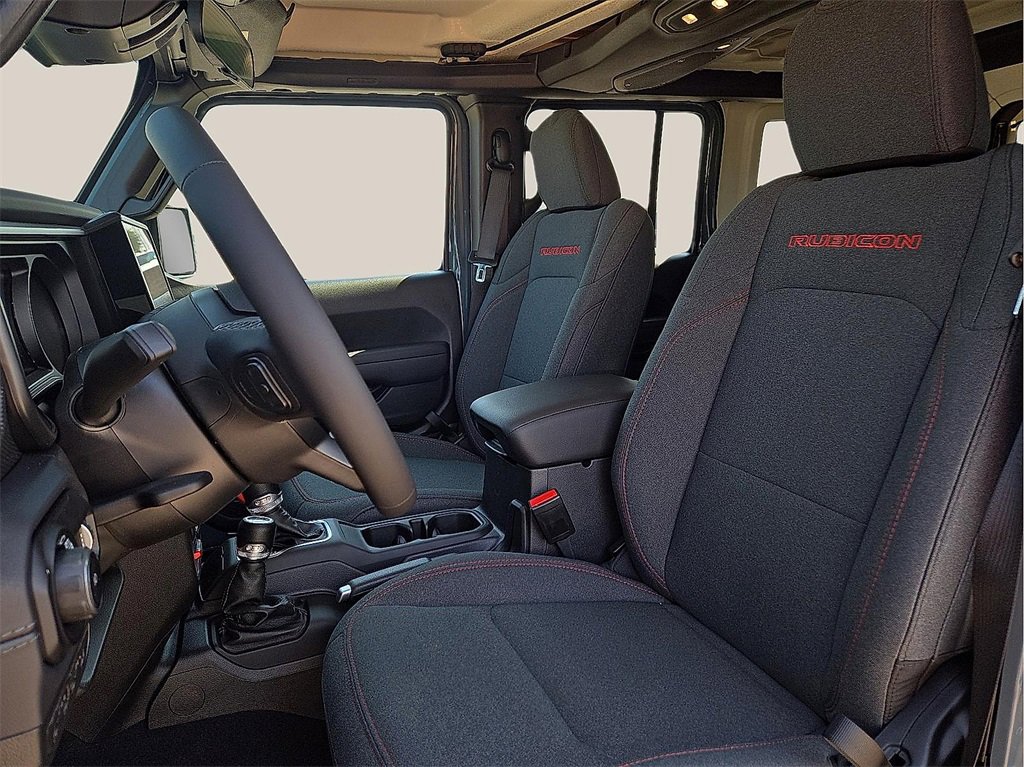 New 2025 Jeep Wrangler Unlimited Rubicon w/ XTREMEE 35" Tire Package image 11