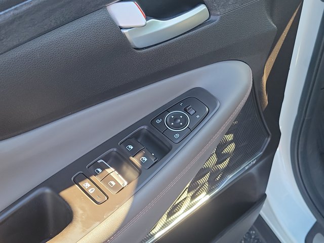 Used 2019 Hyundai Santa Fe Limited FWD image 16