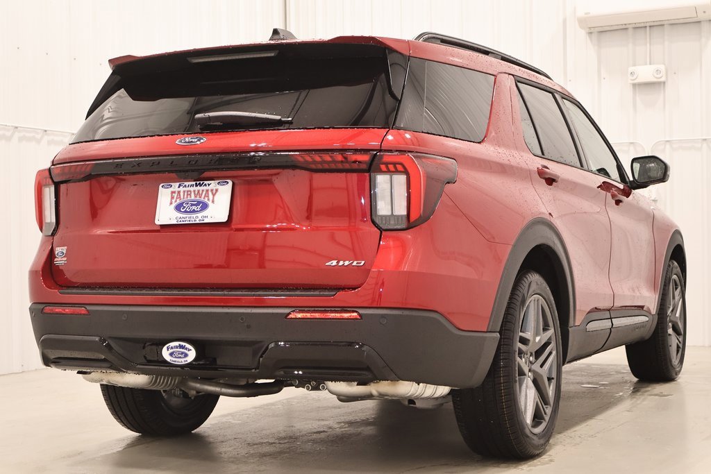 New 2026 Ford Explorer ST-Line w/ ST-Line Street Pack image 9