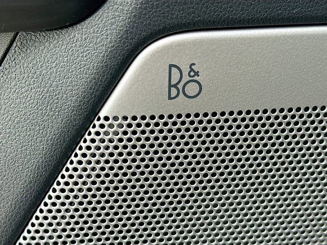 Used 2025 Ford F150 Lariat w/ Equipment Group 501A Mid image 19