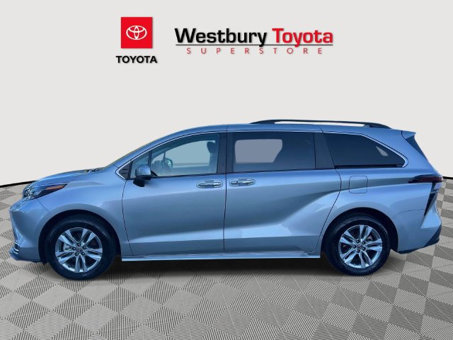 Certified 2024 Toyota Sienna XLE w/ XLE Plus Package AWD/4WD image 12
