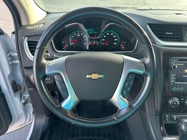 Used 2017 Chevrolet Traverse LT w/ Style and Technology Package image 6
