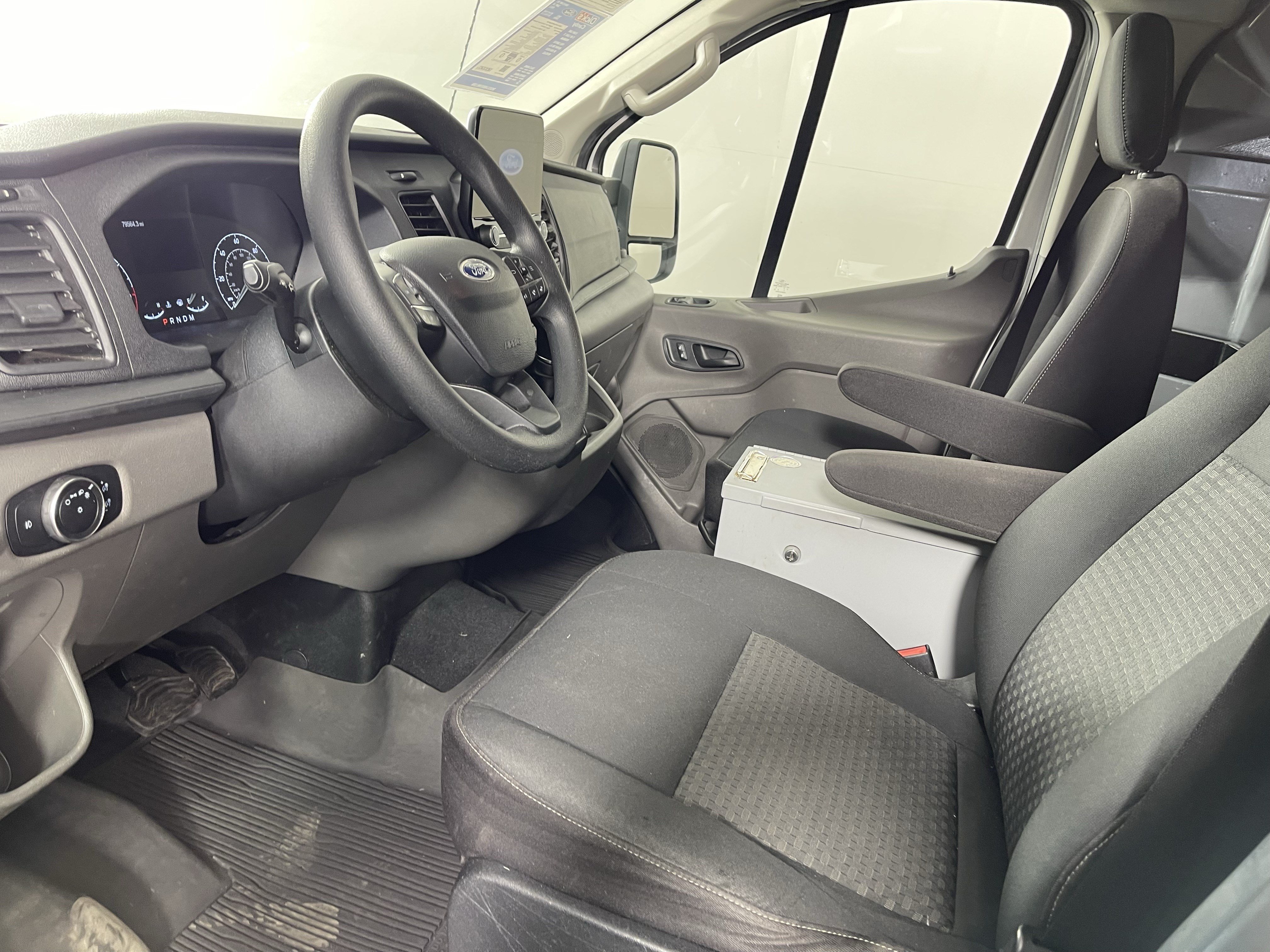 Used 2020 Ford Transit 250 Low Roof RWD image 11
