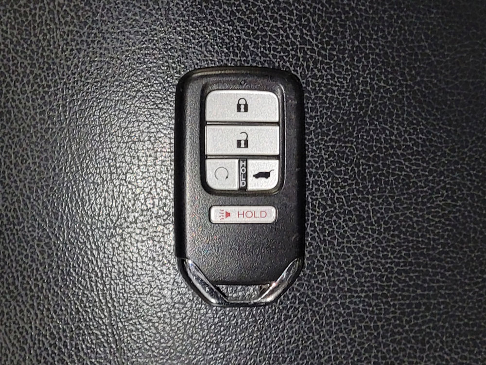 Used 2017 Honda Pilot Touring image 32