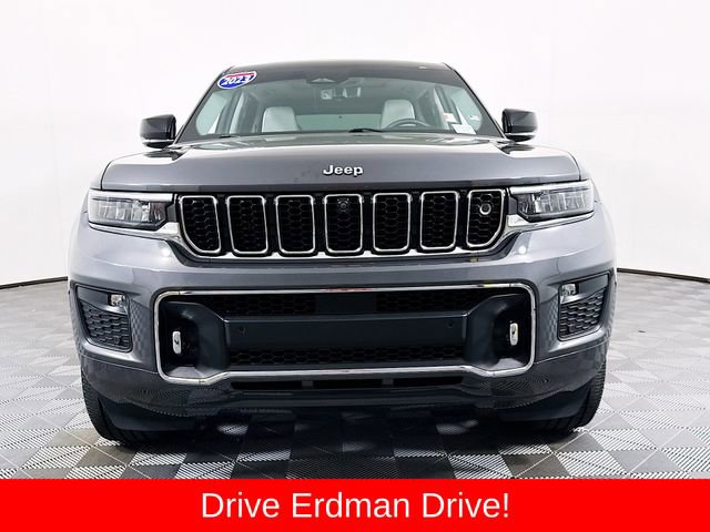 Used 2023 Jeep Grand Cherokee Overland w/ Adv Protech Group III AWD/4WD image 2