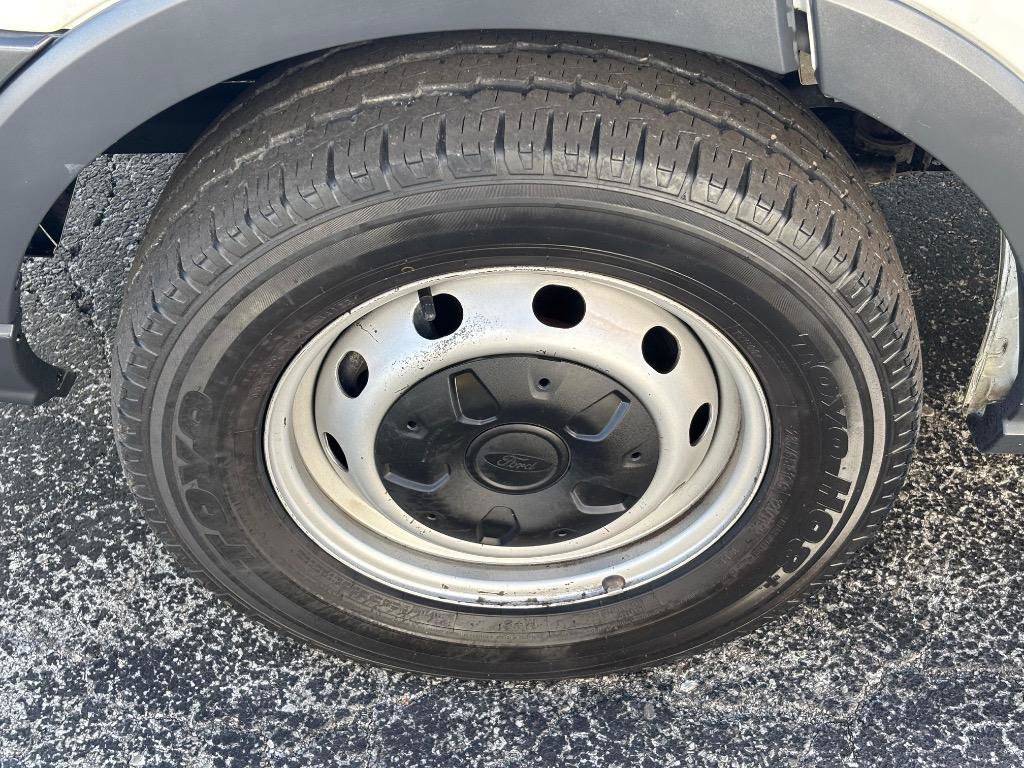 Used 2017 Ford Transit 350 148 Medium Roof image 6