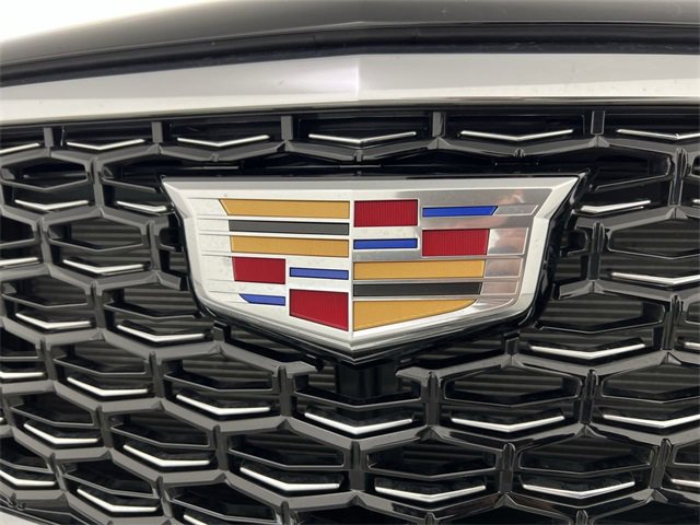 Certified 2024 Cadillac XT4 Luxury w/ Cold Weather Package image 31