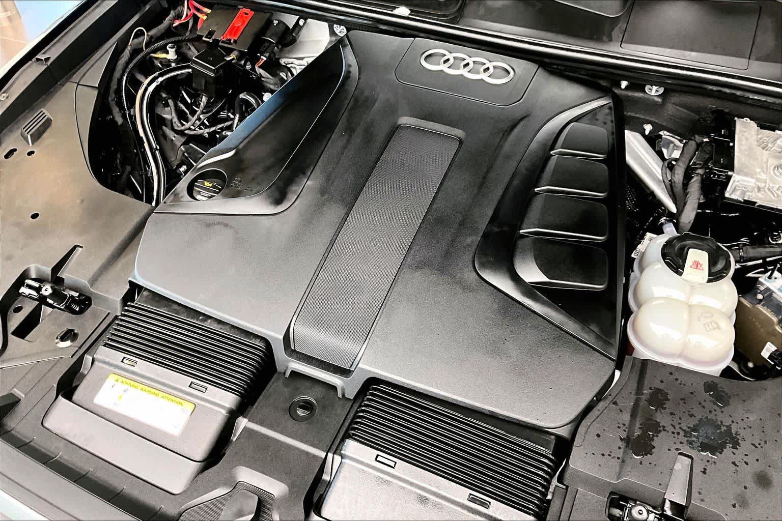 Used 2019 Audi Q7 2.0T Premium Plus w/ Premium Plus Package AWD/4WD image 29