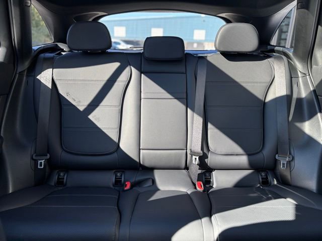 Used 2025 Mercedes-Benz GLC 300 4MATIC image 50