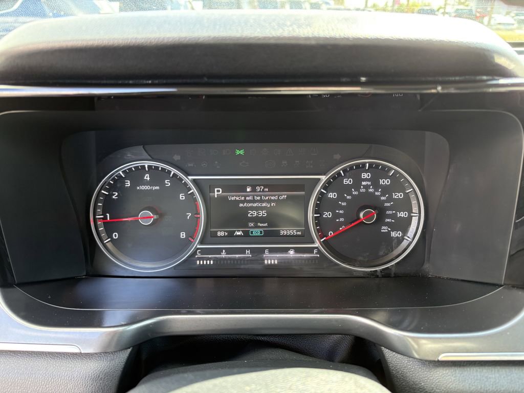 Used 2023 Kia Sorento S image 36