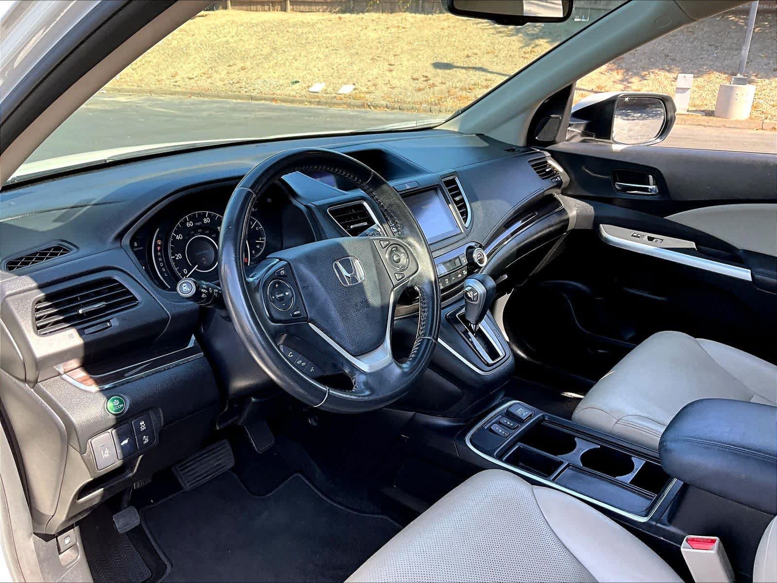 Used 2015 Honda CR-V Touring image 17