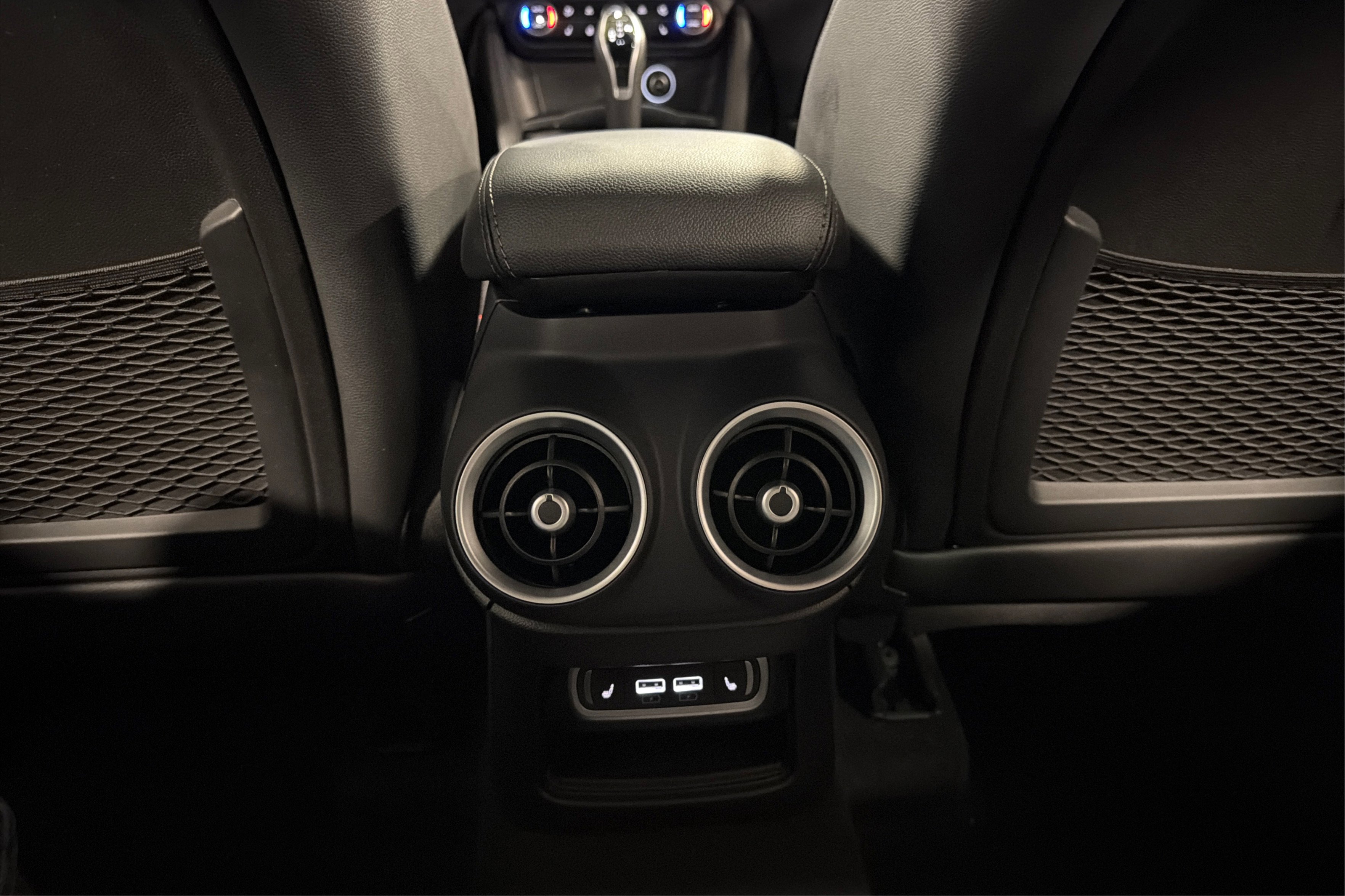 Used 2025 Alfa Romeo Stelvio Sprint w/ Veloce Package image 39