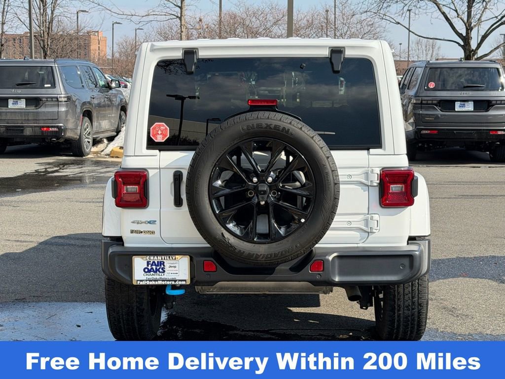 Used 2024 Jeep Wrangler Unlimited Sahara w/ Safety Group image 7