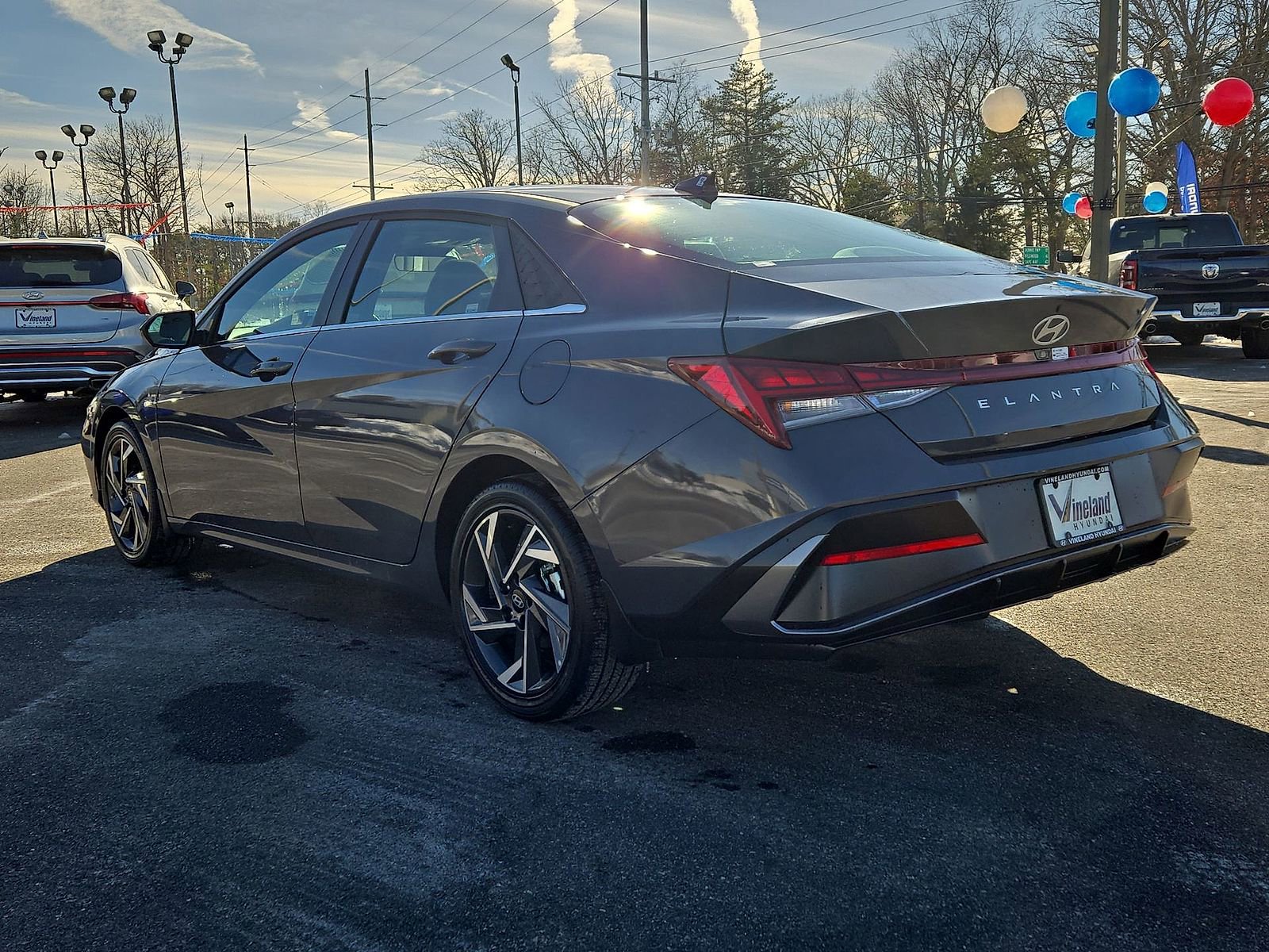 Used 2025 Hyundai Elantra SEL image 28