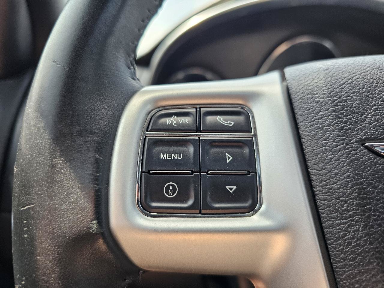 Used 2013 Chrysler 200 Touring w/ S Exterior Appearance Pkg FWD image 9