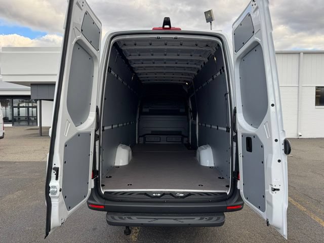 New 2026 Mercedes-Benz Sprinter 2500 image 13