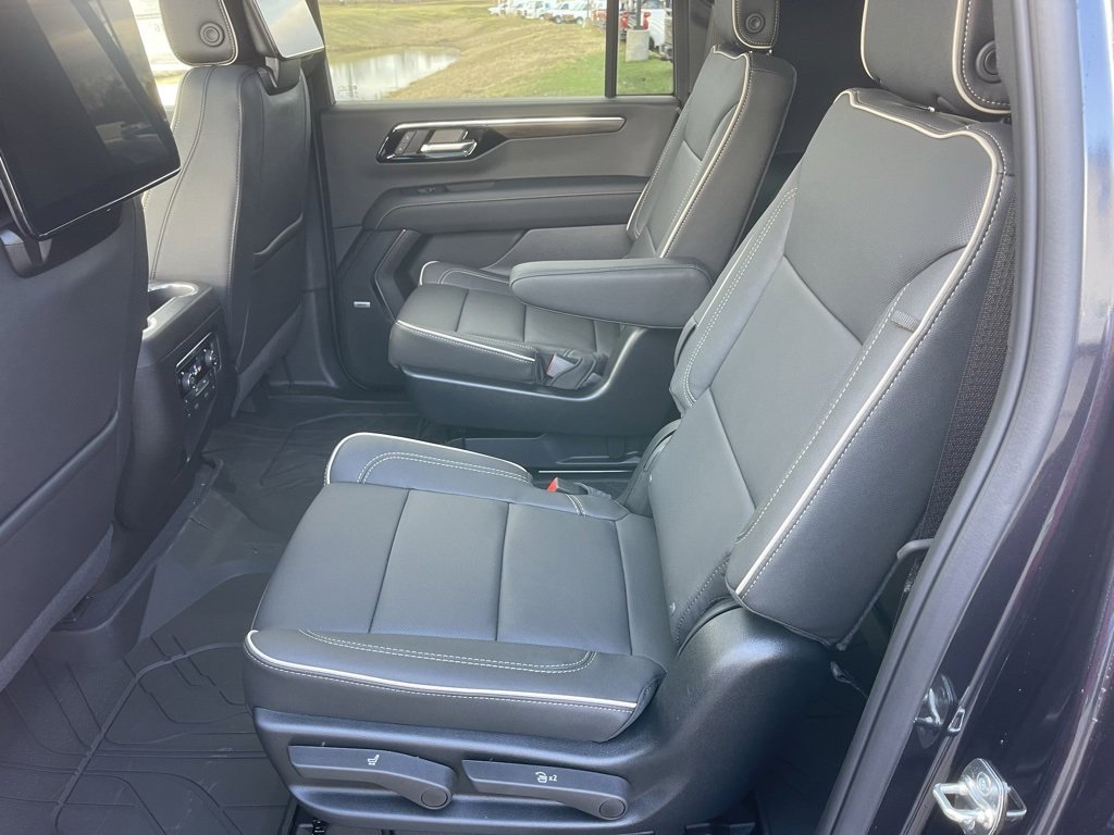 New 2026 Chevrolet Suburban Premier image 28