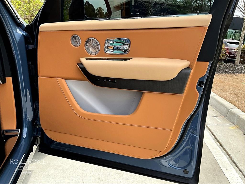 Certified 2026 Rolls-Royce Cullinan image 21