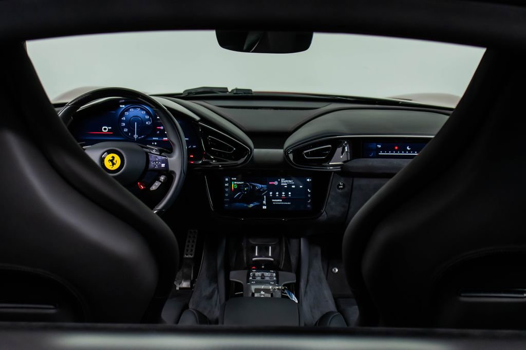 Certified 2025 Ferrari 12Cilindri image 25