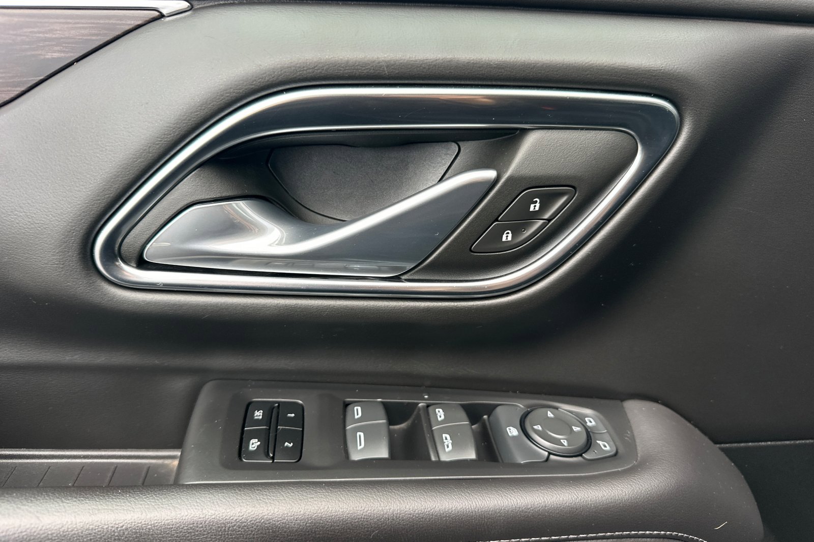 Used 2024 Chevrolet Tahoe LT image 11