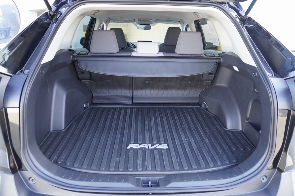 New 2025 Toyota RAV4 XLE image 7