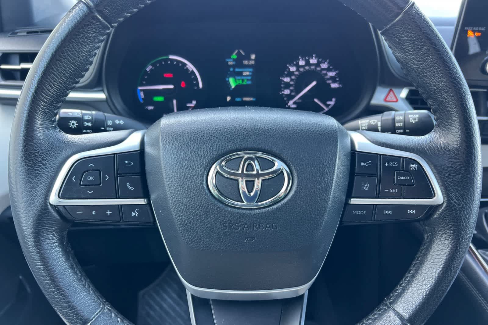 Certified 2022 Toyota Sienna XLE FWD image 26