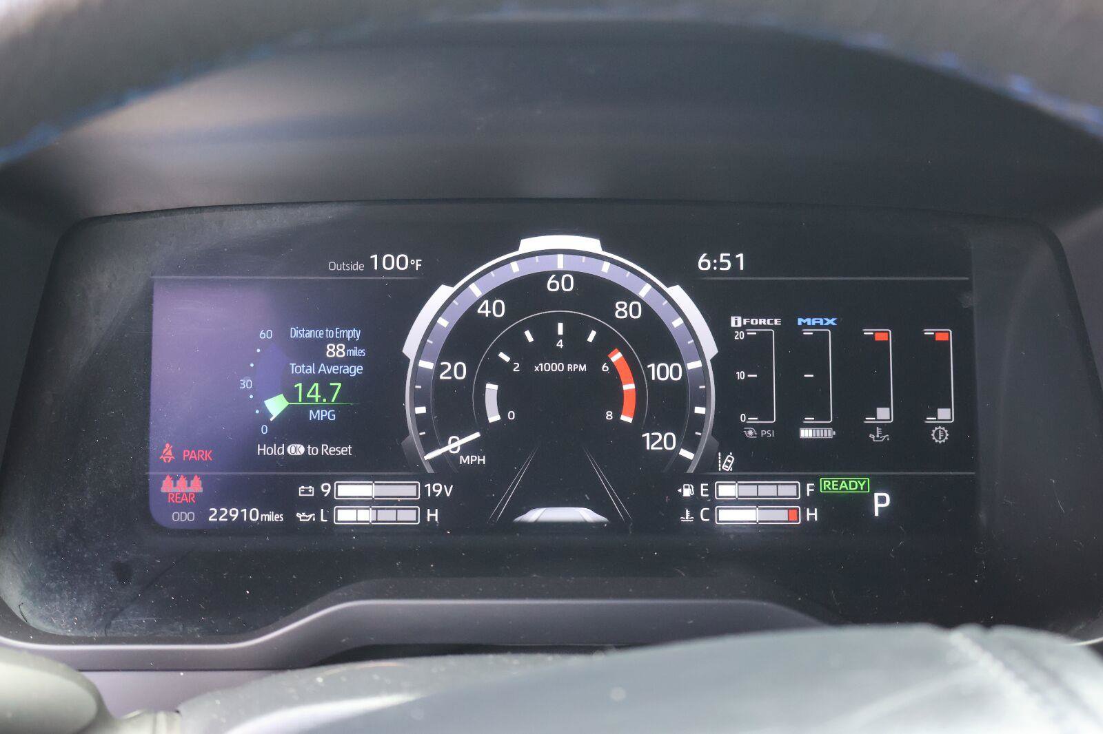 Used 2024 Toyota Tundra Platinum AWD/4WD image 28
