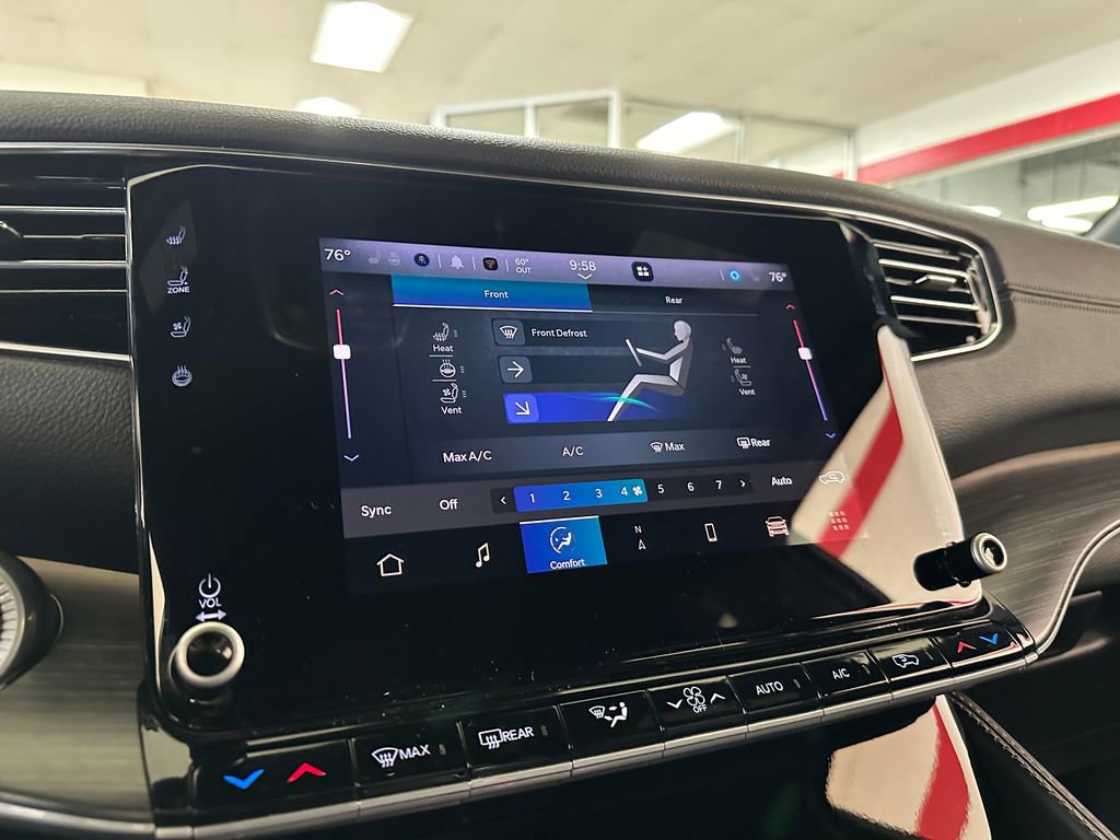 Certified 2024 Jeep Wagoneer Series II w/ Flexible Seating Group AWD/4WD image 23