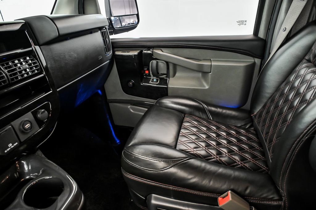 Used 2023 GMC Savana 2500 RWD image 25