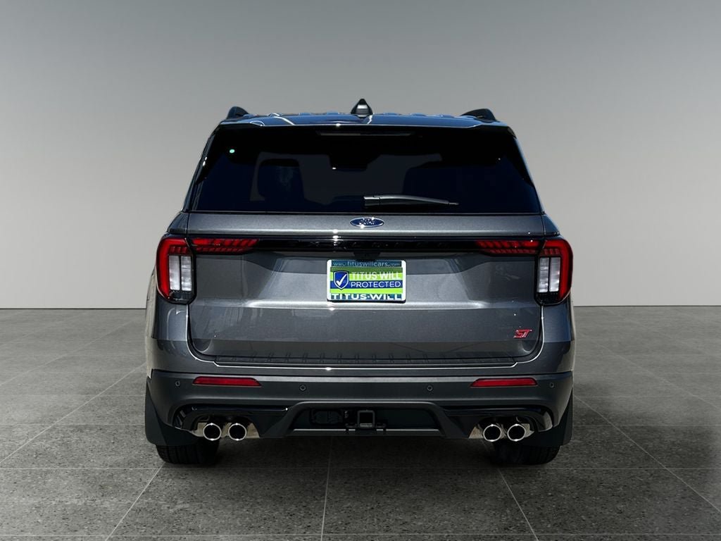 Used 2025 Ford Explorer ST AWD/4WD image 6