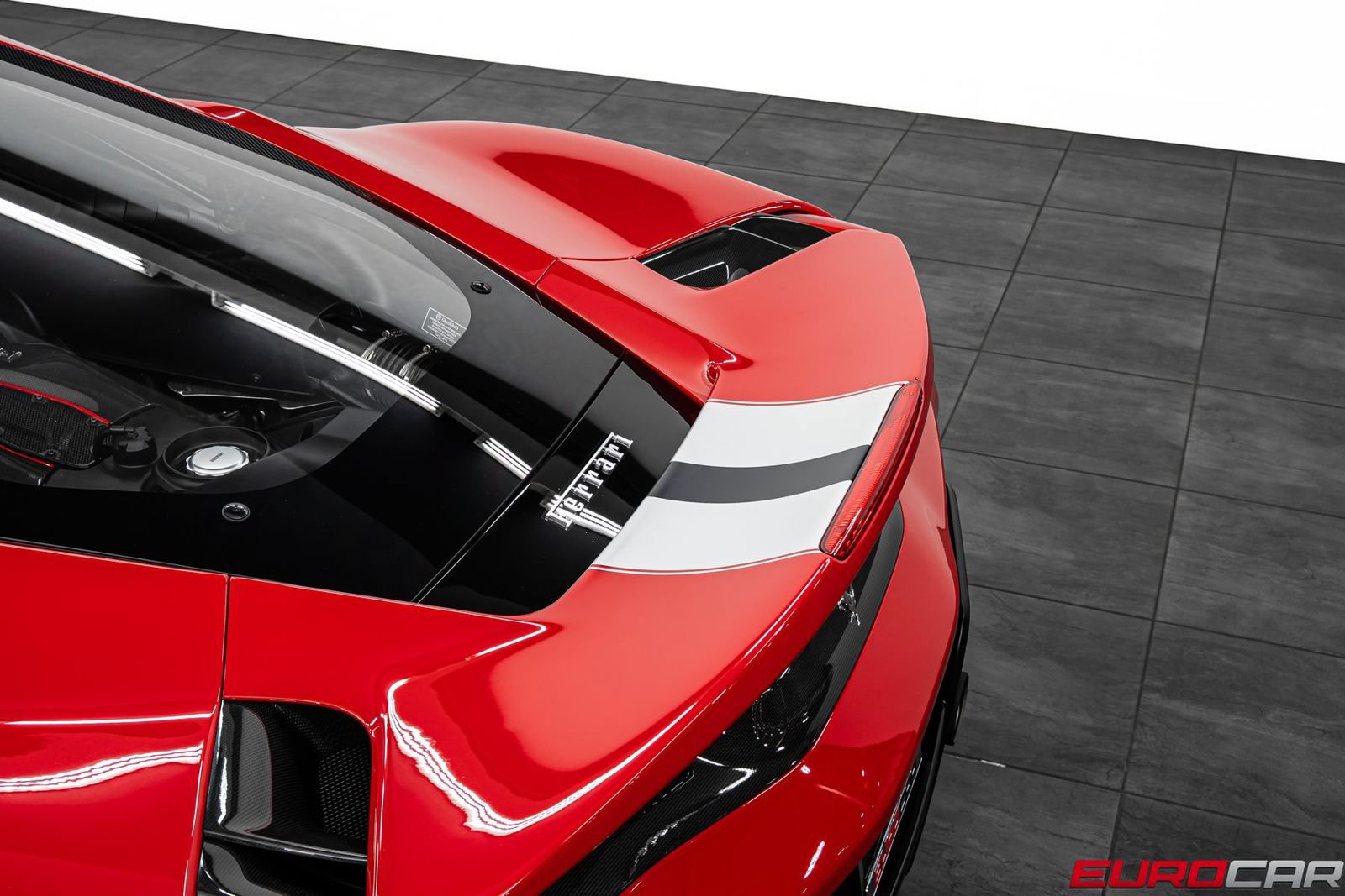 Used 2019 Ferrari 488 Pista Coupe RWD image 22