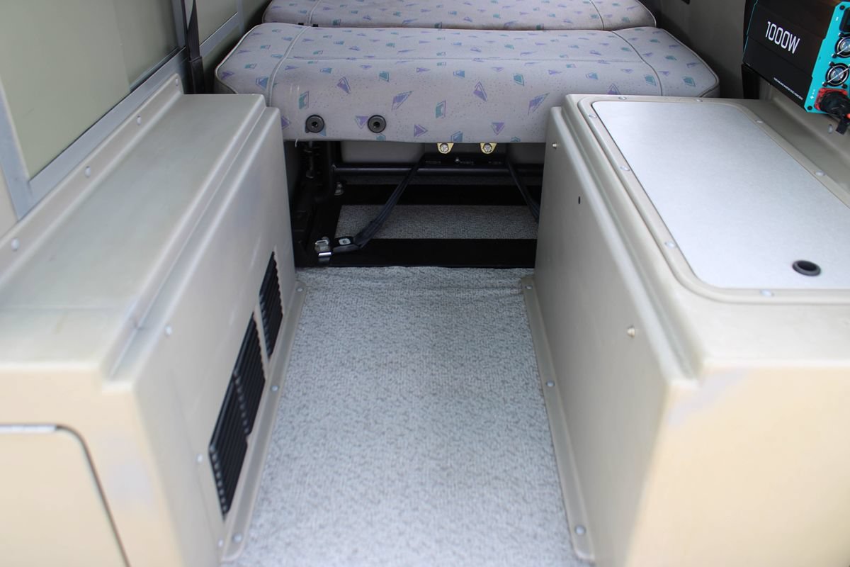 Used 1997 Volkswagen Eurovan Camper FWD image 37