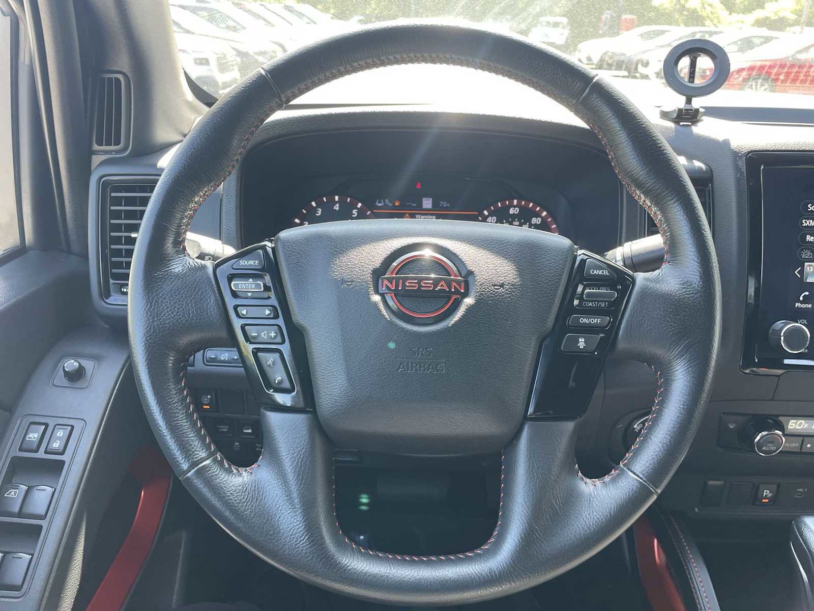 Used 2024 Nissan Frontier PRO-4X w/ Technology Package AWD/4WD image 13