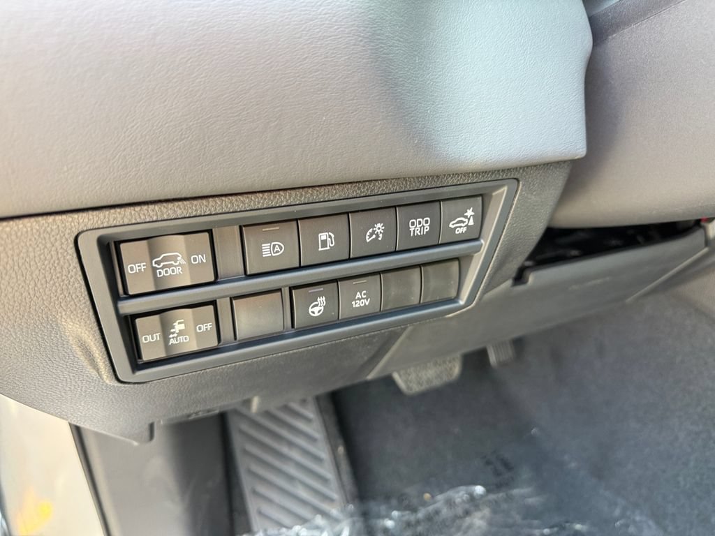 New 2026 Toyota Sequoia Platinum AWD/4WD image 40