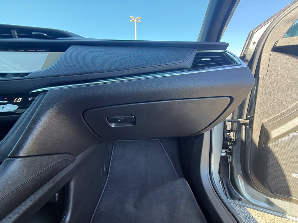 Certified 2023 Cadillac XT6 Luxury AWD/4WD image 30
