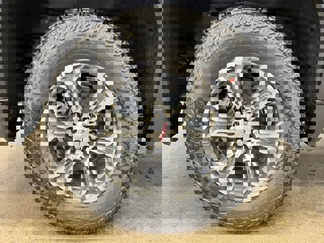 New 2026 GMC Sierra 1500 SLT w/ X31 Off-Road Package image 22