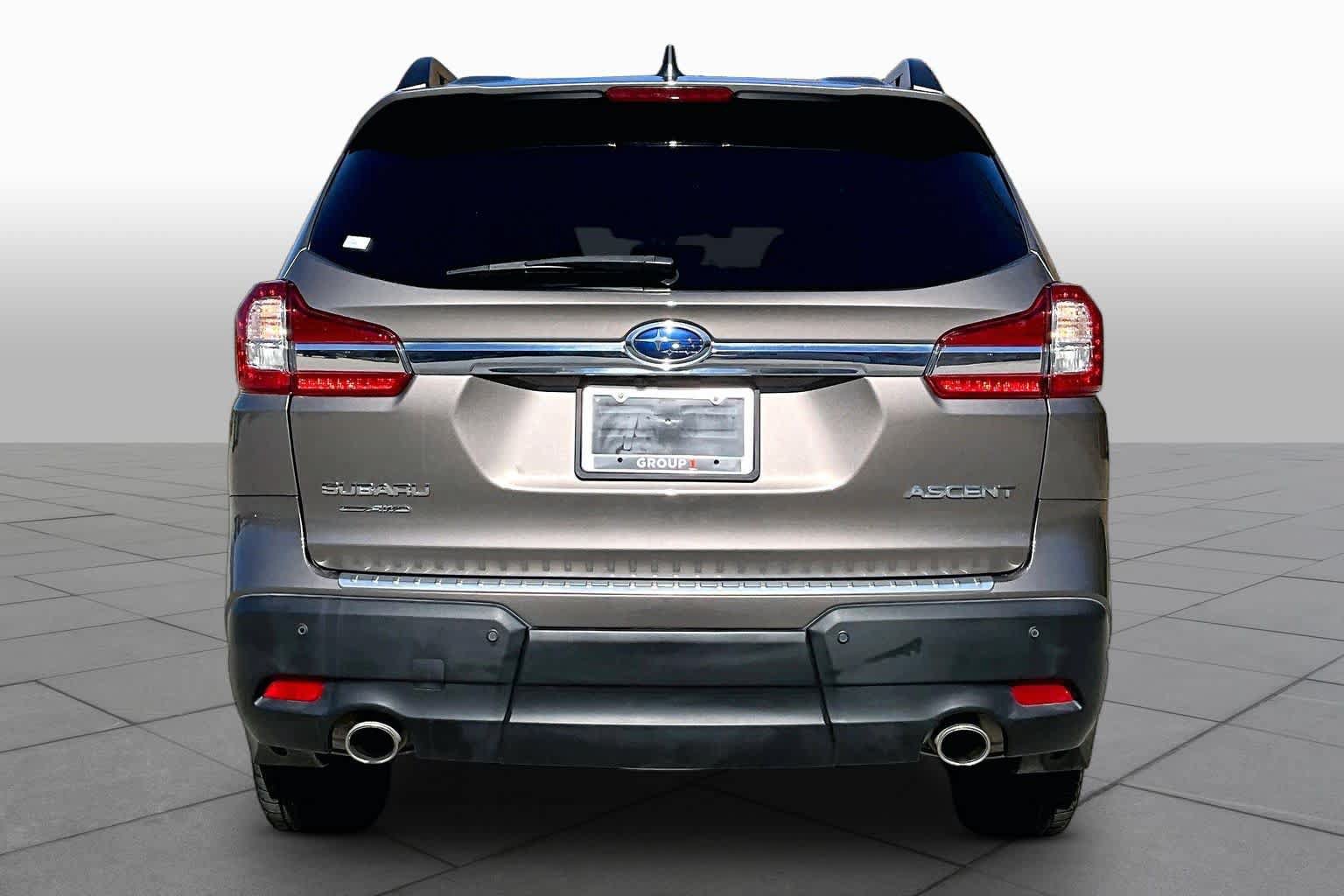 Used 2021 Subaru Ascent Premium w/ Sport Package AWD/4WD image 5